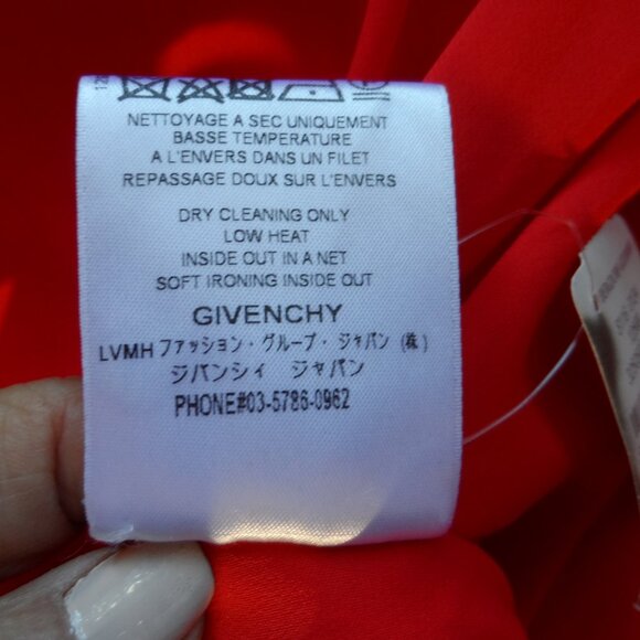 New Givenchy Red Wool Crepe Sheath Dress SIze FR 38- US 6 - Picture 16 of 16